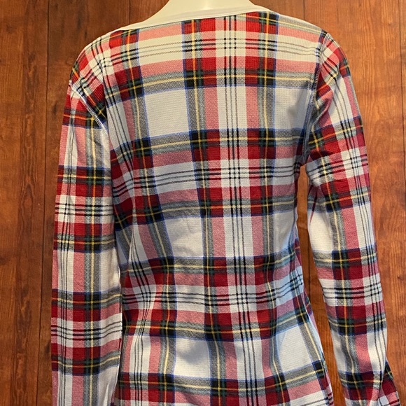 Plaid Old Navy thermal top NEW - Picture 3 of 7